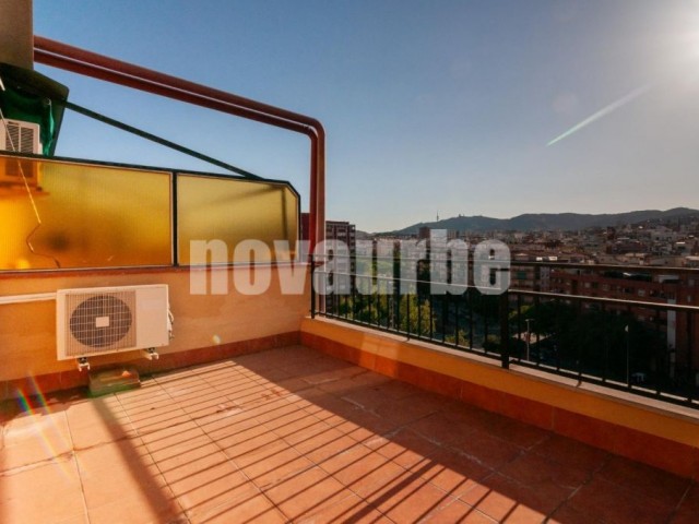 76 sqm penthouse with terrace for sale in Sant Andreu de Palomar, Barcelona