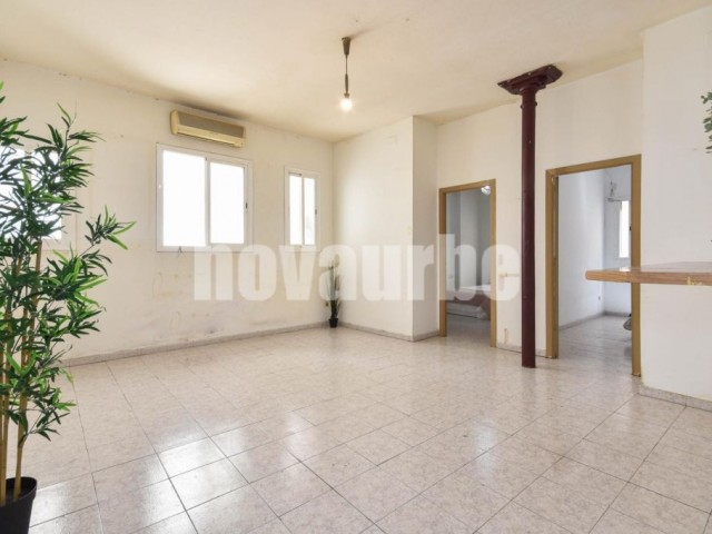 74 sqm flat for sale in Barcelona