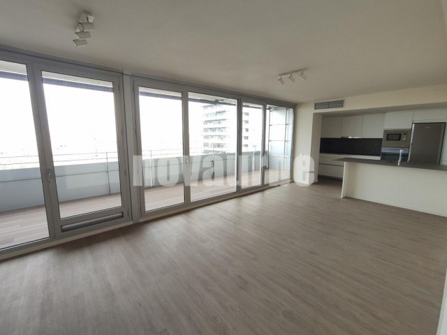 Piso de 108 m² con piscina y terraza en venta en Diagonal Mar/Front Marítim del Poblenou, Barcelona