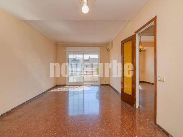 Piso de 114 m² en venta en El Guinardo, Barcelona