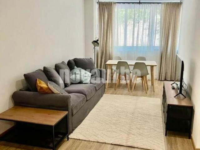 92 sqm flat for sale in Montjuic, Barcelona