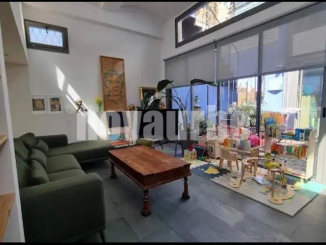 DÚPLEX EN VENTA CON AMPLIA TERRAZA