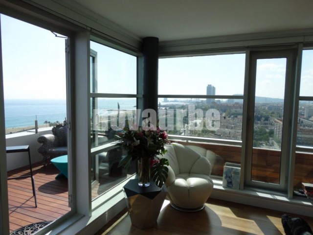 ÁTICO ESPECTACULAR CON VISTAS PANORÁMICAS AL MAR