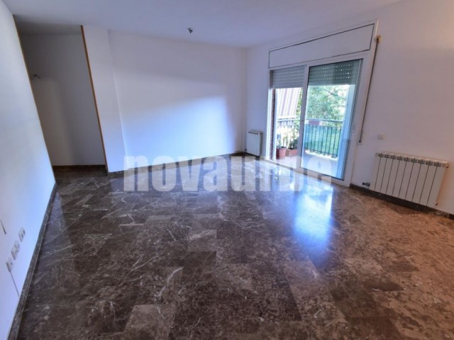 EXCELENTE PISO EN EL CLOT ORIENTADO A MAR CON TERRAZA!!